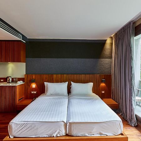 Luxx Langsuan Hotel - Sha Plus Bangkok Exteriör bild