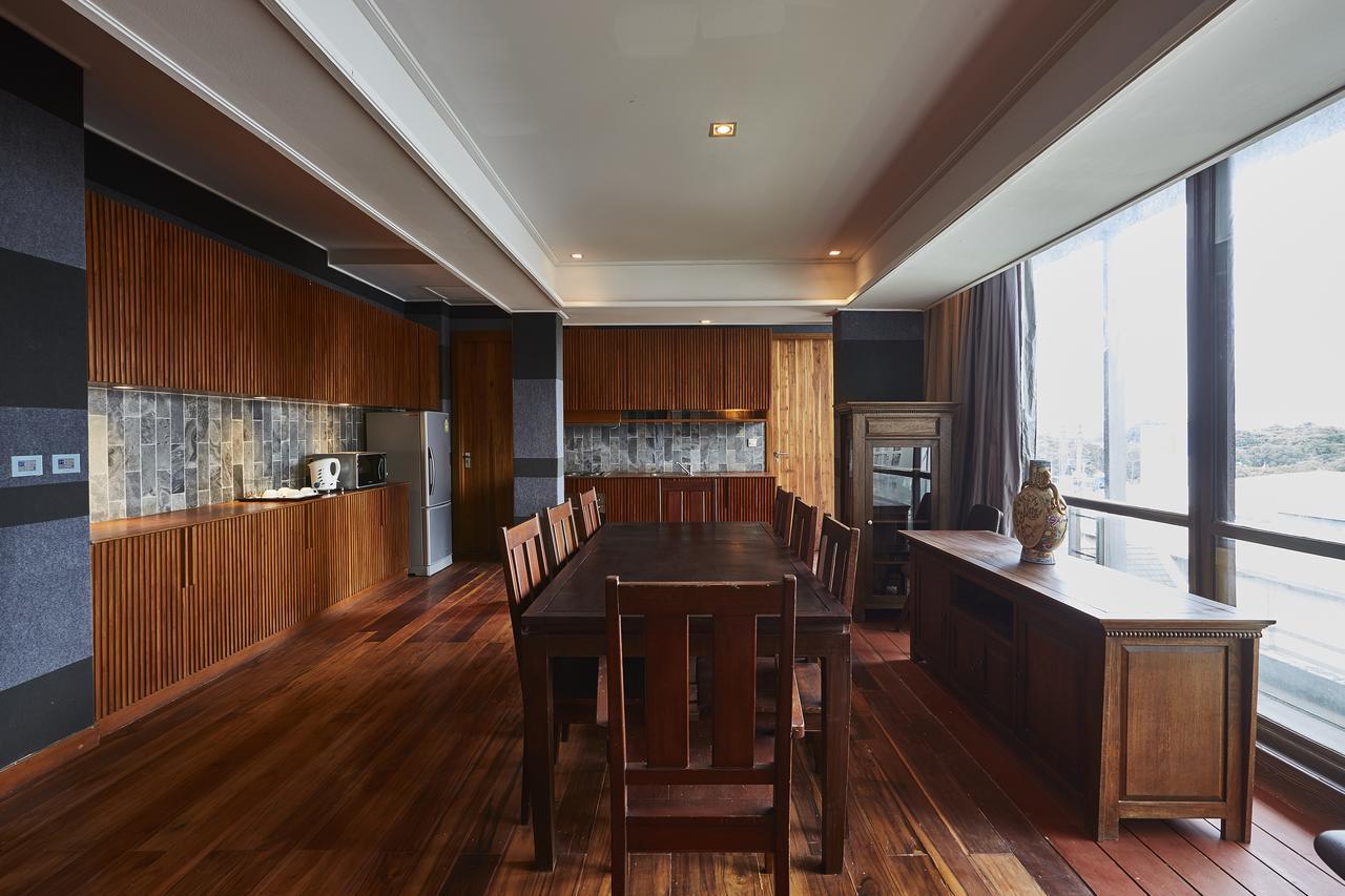 Luxx Langsuan Hotel - Sha Plus Bangkok Exteriör bild